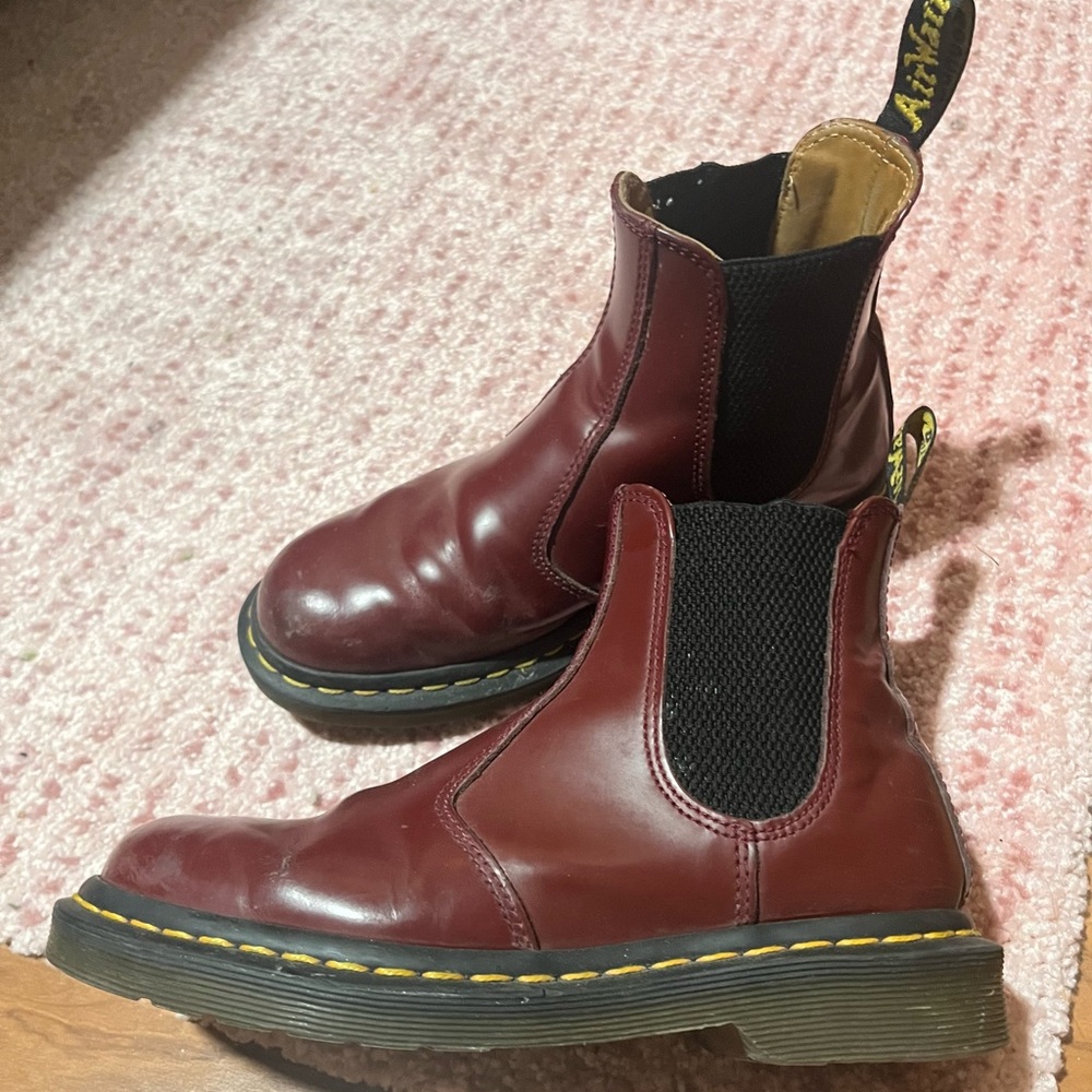 US women’s 6 chelsea boot doc martens